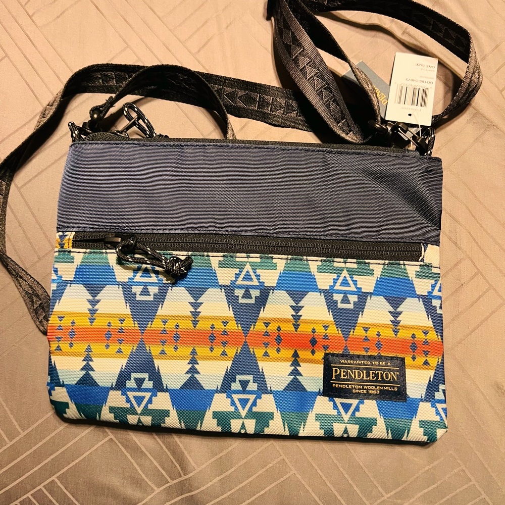 NWT Nylon Pendleton purse